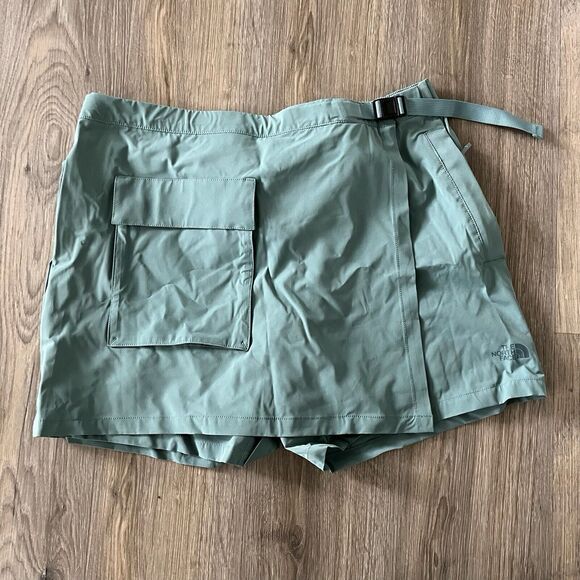 The North Face Paramount Skort Womens Size 14 Light Turquoise Blue Activewear - Picture 1 of 5